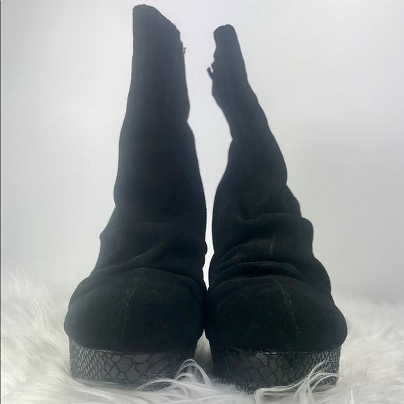 BAKERS Torri Black Suede Bootie, Size 9B, EUC - Picture 3 of 8